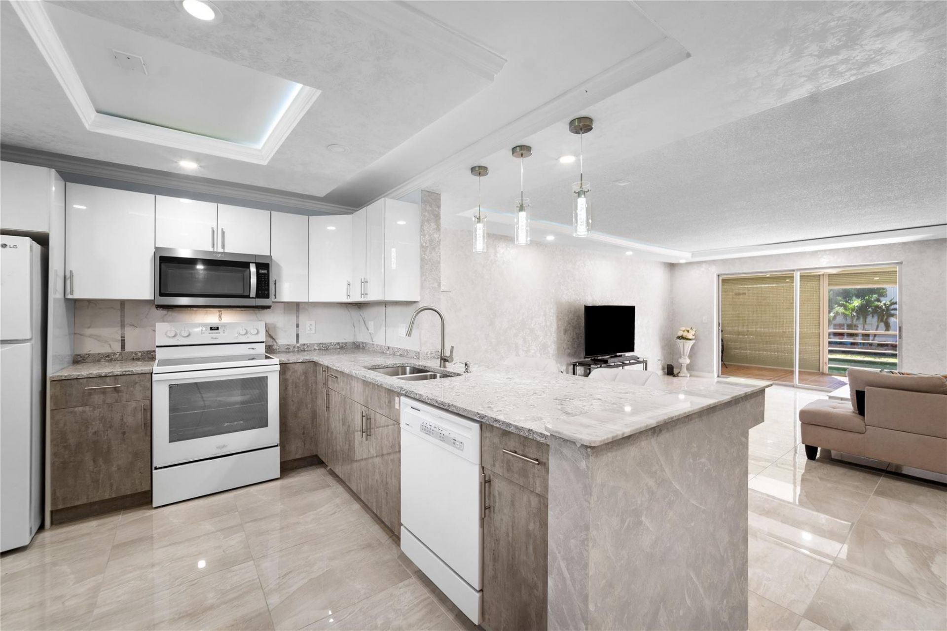 2615 NE 3rd Court, Unit 220, Boynton Beach, FL 33435 Photo