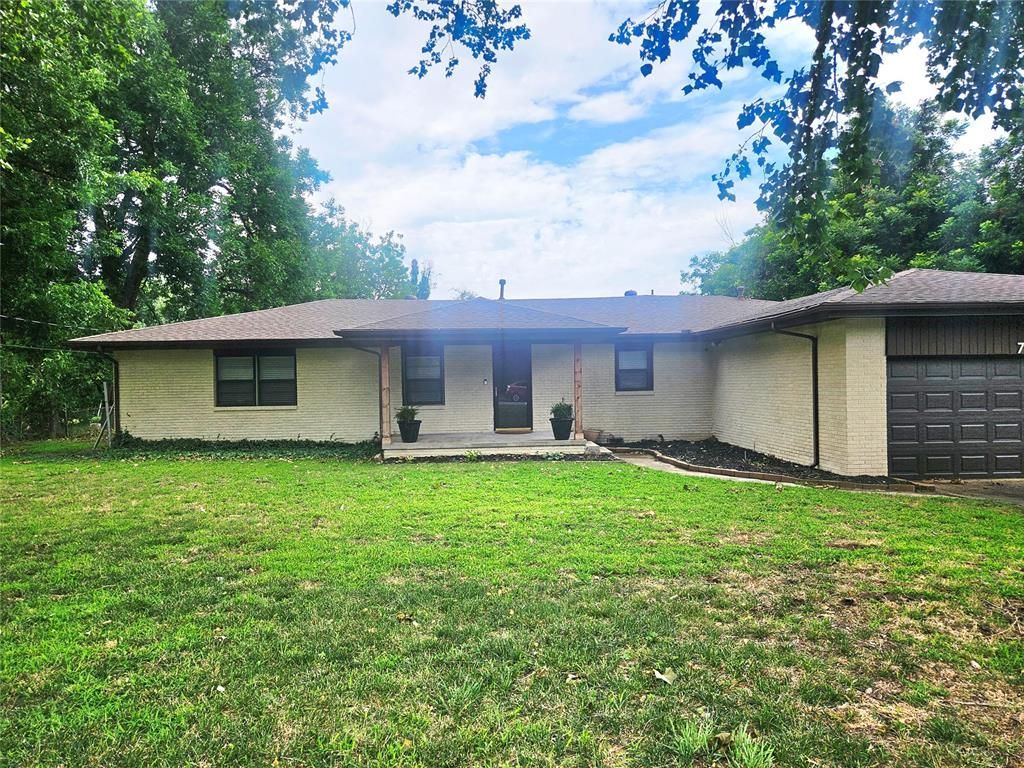 7700 NW 39th Street, Woodlawn Park, OK 73008 Main Photo