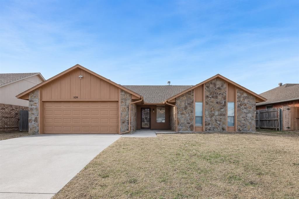 109 N Grand Fork Drive, Edmond, OK 73003 Main Photo