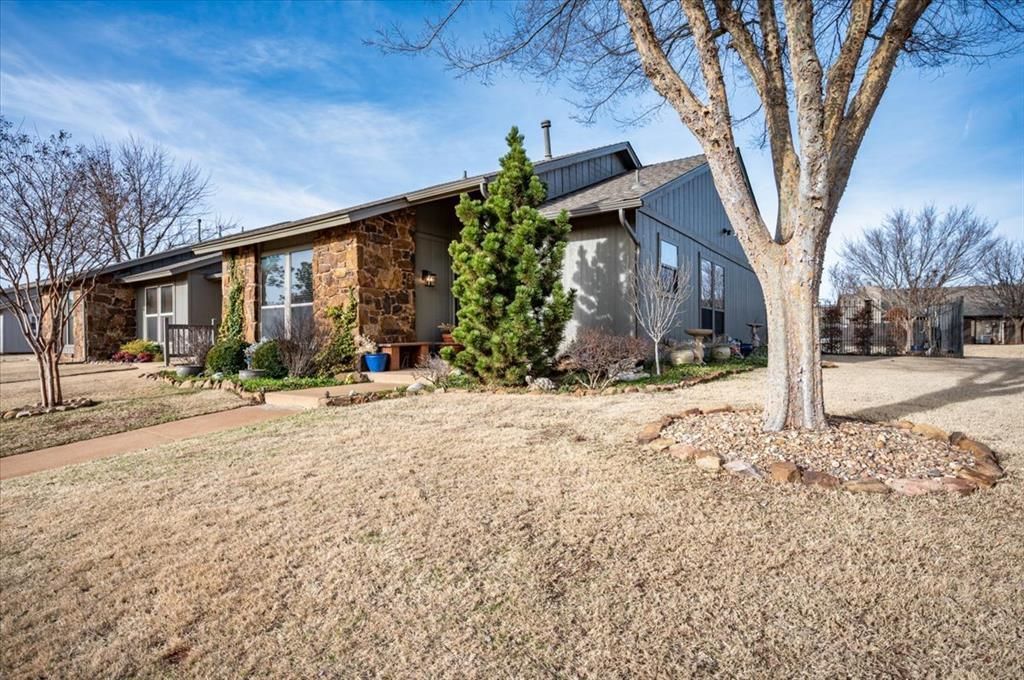 10201 Shadowview Drive, Oklahoma City, OK 73159 Main Photo