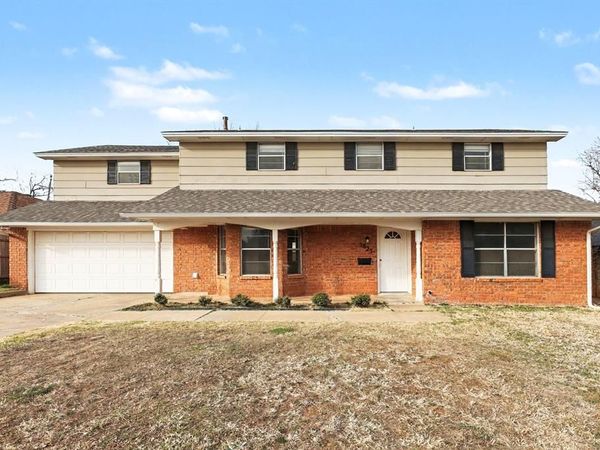 5825 NW 72nd Street, Warr Acres, OK 73132