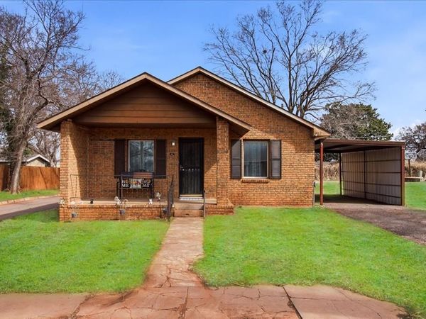 422 N Washington Avenue, Elk City, OK 73644