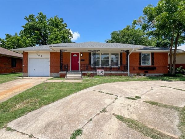 305 W Coe Drive, Midwest City, OK 73110