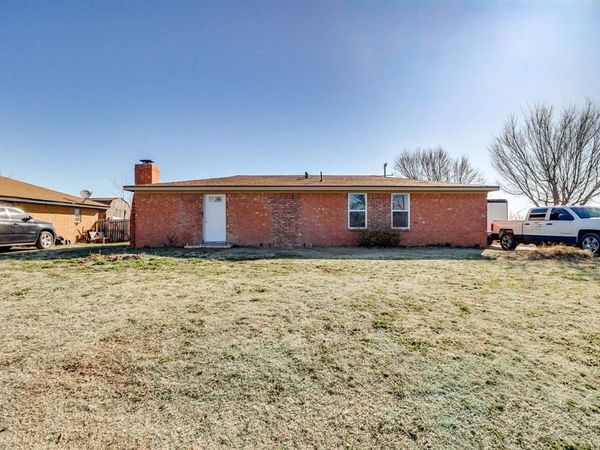 645 S Spencer Street, Hinton, OK 73047