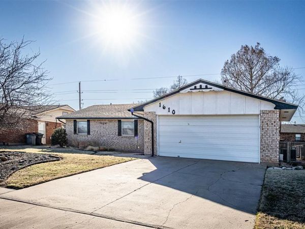 1610 NW 75th Street, Lawton, OK 73505