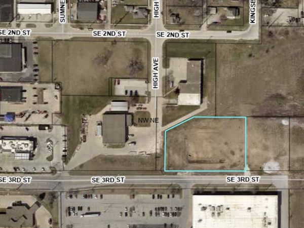 311 SE 3rd Street, Ames, IA 50010