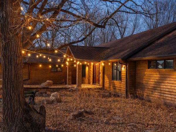 12641 Oakview Heights Drive, Story City, IA 50248