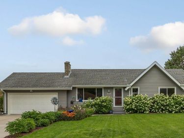 9910 Florence Heights Boulevard, Omaha, NE 68112