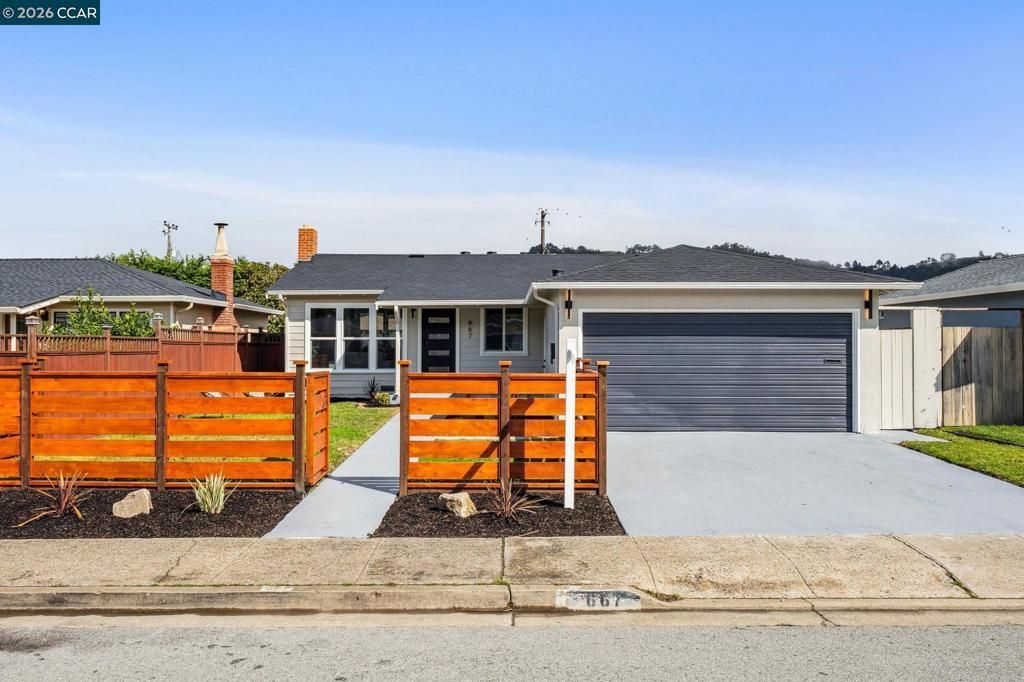 667 667 Linda Mar Blvd, Pacifica, CA 94044 Main Photo