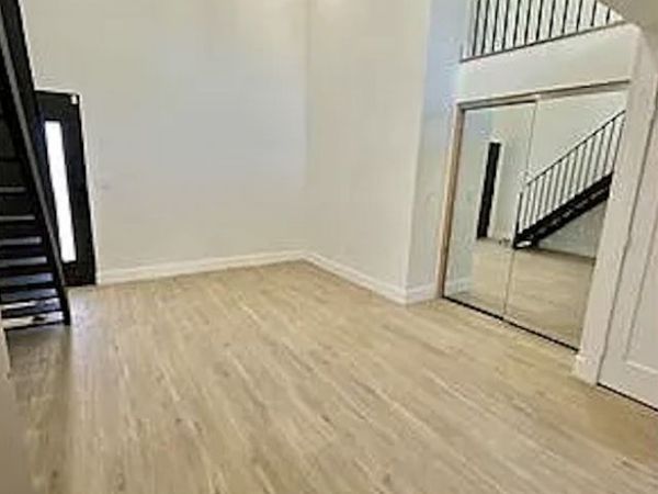 18701 Sunburst, Northridge, CA 91324