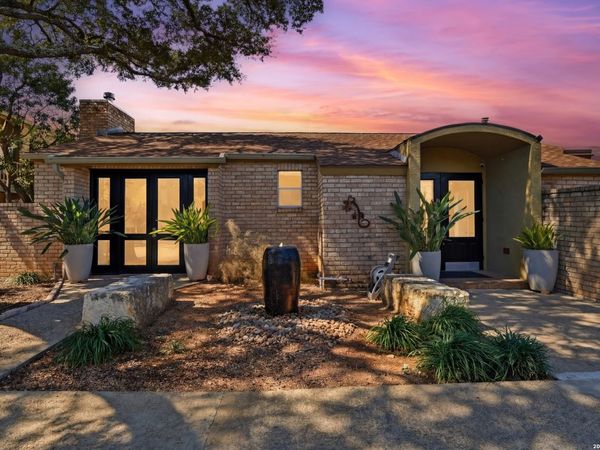 3678 Hidden Dr, Unit 902, San Antonio, TX 78217