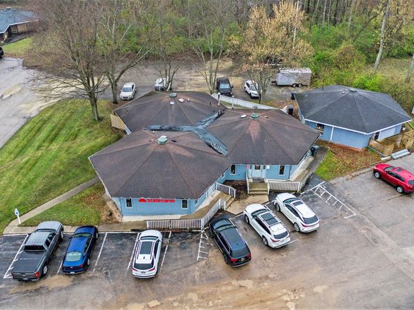 6560 Red Arrow Highway, Coloma, MI 49038