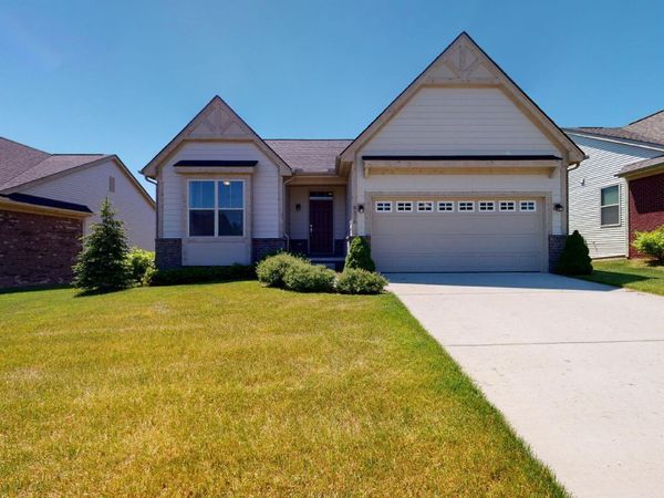 8328 Stamford Drive, Ypsilanti, MI 48198