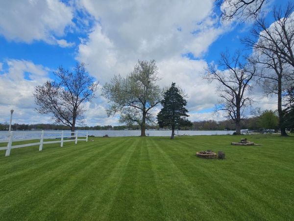 4492 E Bear Lake Road, Osseo, MI 49266