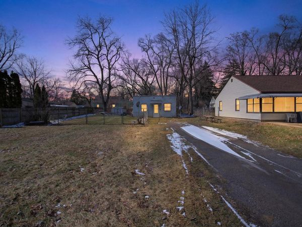 310 21st Street, Jackson, MI 49203