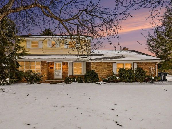 3427 W Valley View, St. Joseph, MI 49085