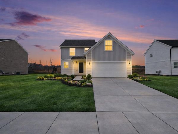 2231 Champion Lane, Burton, MI 48519