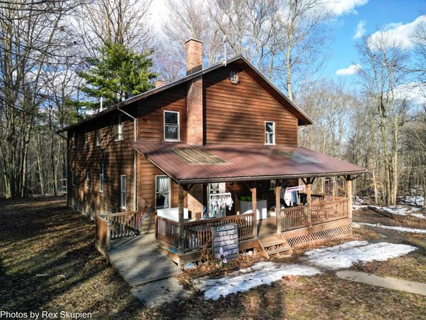 1314 W 40th Street, Fremont, MI 49412