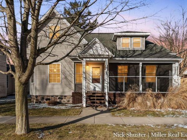 211 N Queen Street, Nashville, MI 49073