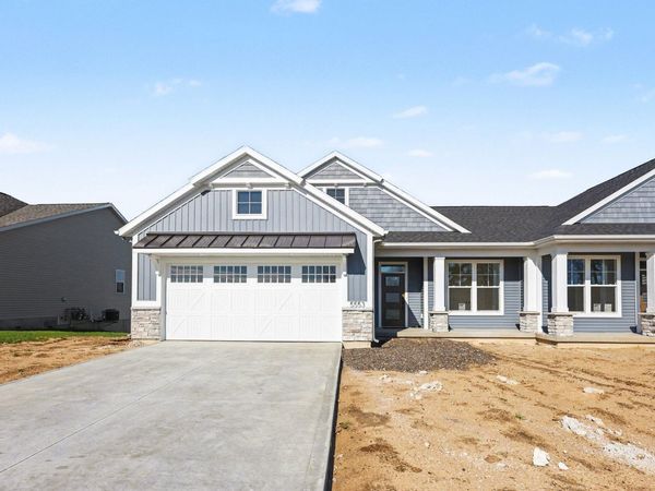 5553 Canal Avenue SW, Unit 64, Wyoming, MI 49418
