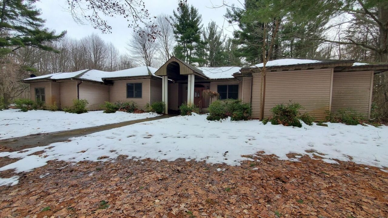 2833 58th Street, Fennville, MI 49408 Main Photo