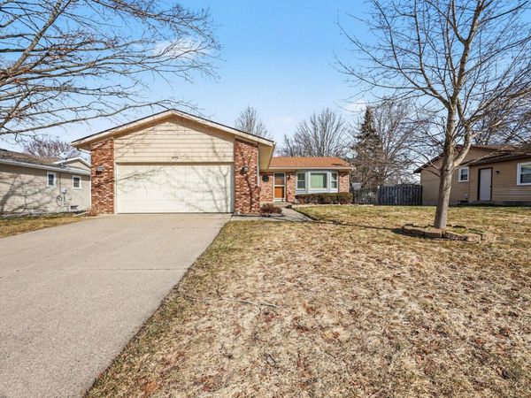 4475 Sutton Place SW, Grandville, MI 49418