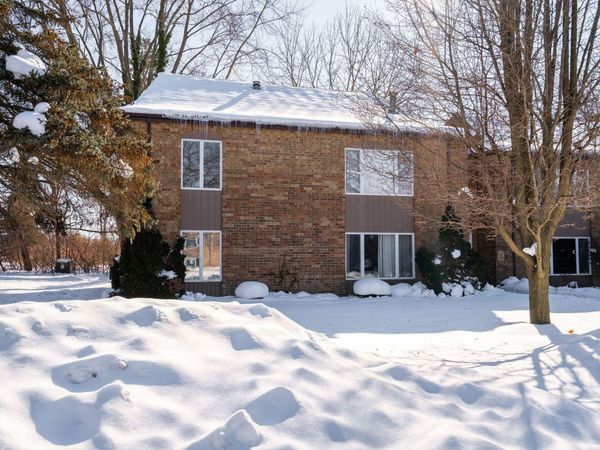 465 Barkwood Court NW, Unit 27, Grand Rapids, MI 49534