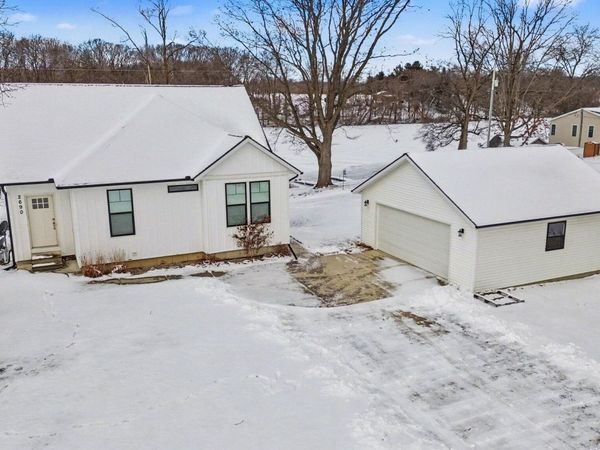 2690 W Geneva Lake Drive, Shelbyville, MI 49344