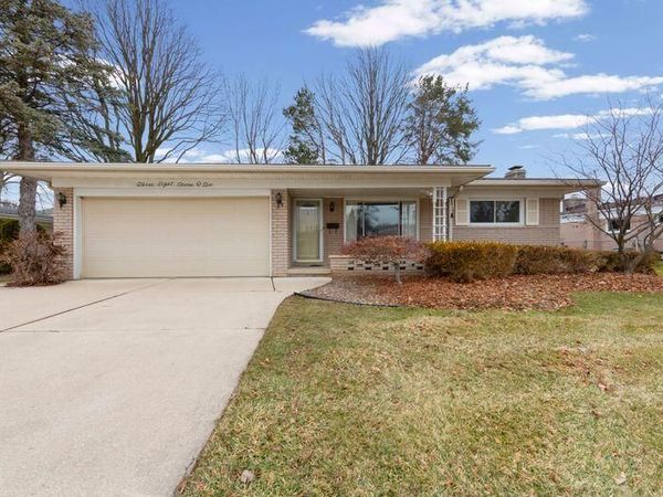 38706 Roycroft Street, Livonia, MI 48154