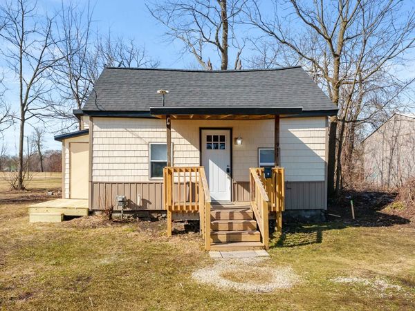 911 Porter Street, Kalamazoo, MI 49007