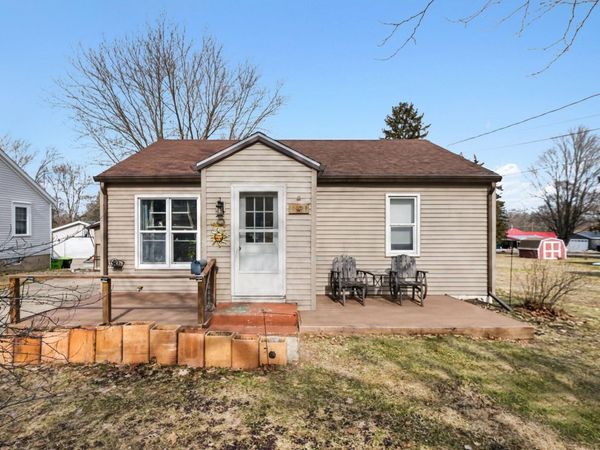 1008 W Grove Street, Greenville, MI 48838