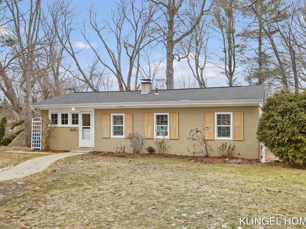 15175 Pruin Street, Spring Lake, MI 49456