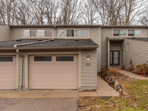 3021 Lake Haven Court, Ann Arbor, MI 48105