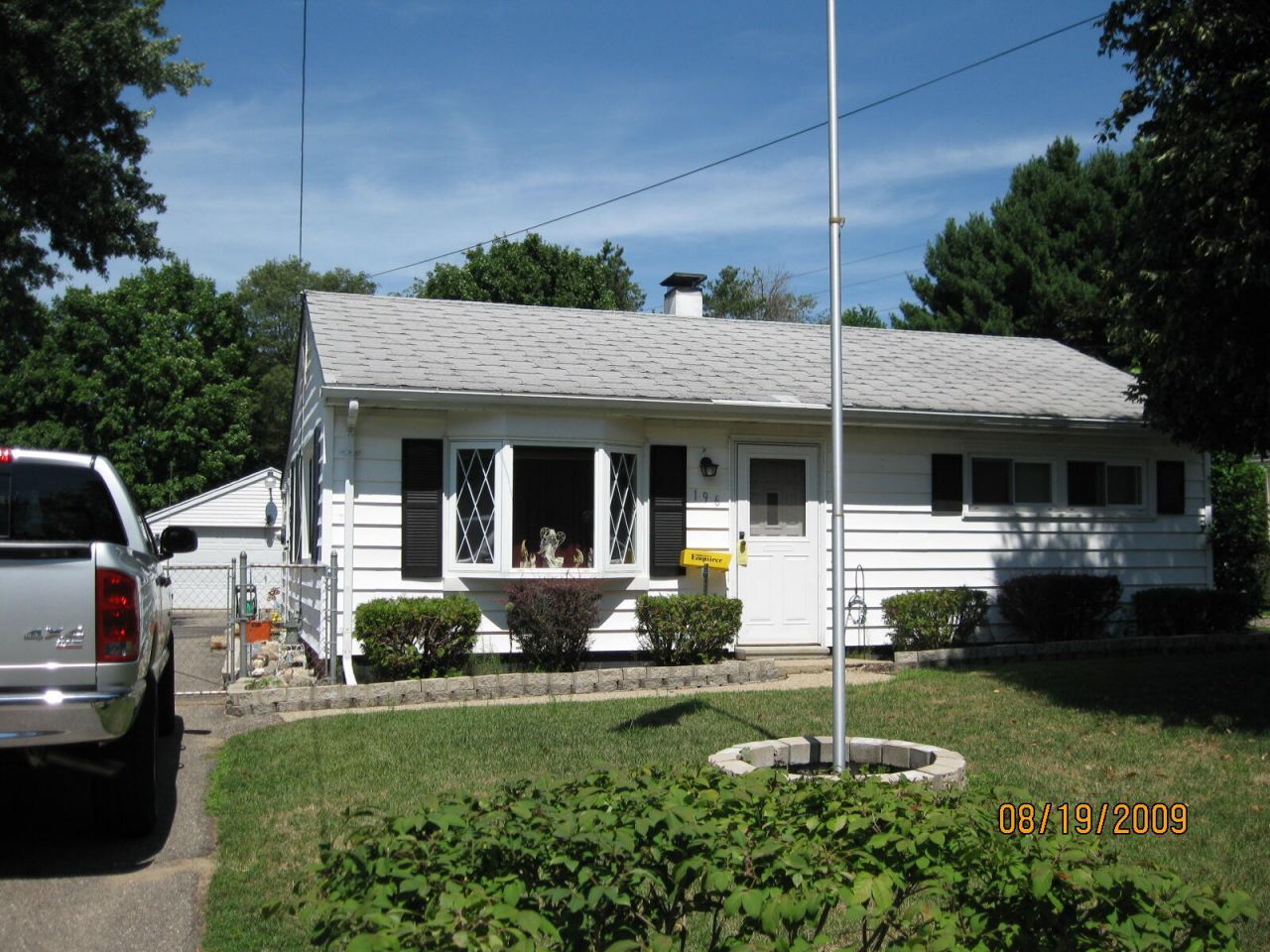 196 Morgan Avenue W, Battle Creek, MI 49037 Main Photo