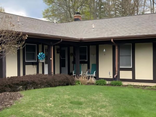 298 Bona Vista Drive NW, Unit 43, Grand Rapids, MI 49504