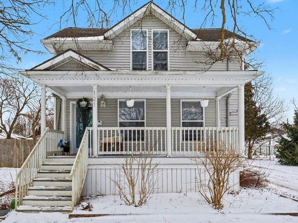 121 Frost Street, Jackson, MI 49202