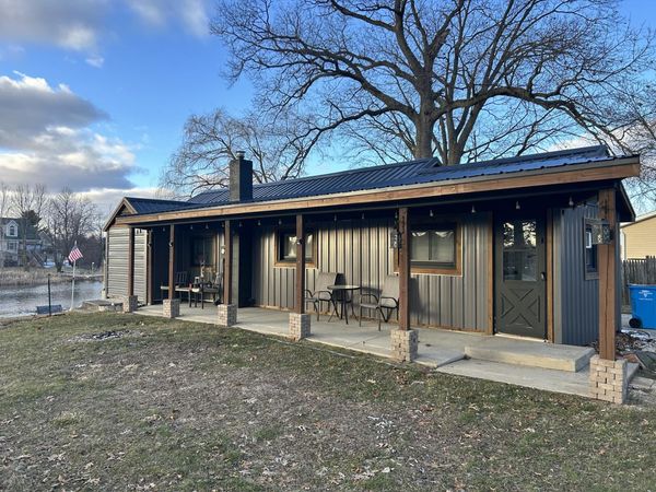 31908 Decker Road, Colon, MI 49040