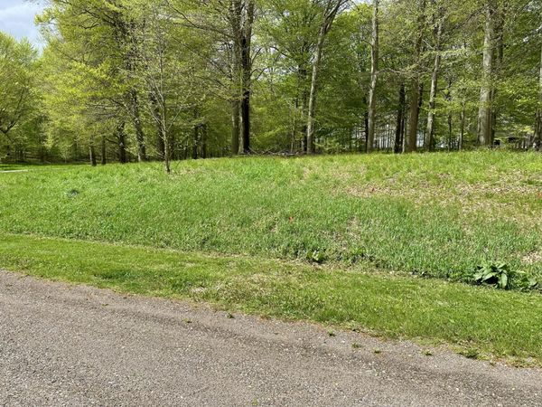 8828 Beechwood Court, Berrien Center, MI 49102
