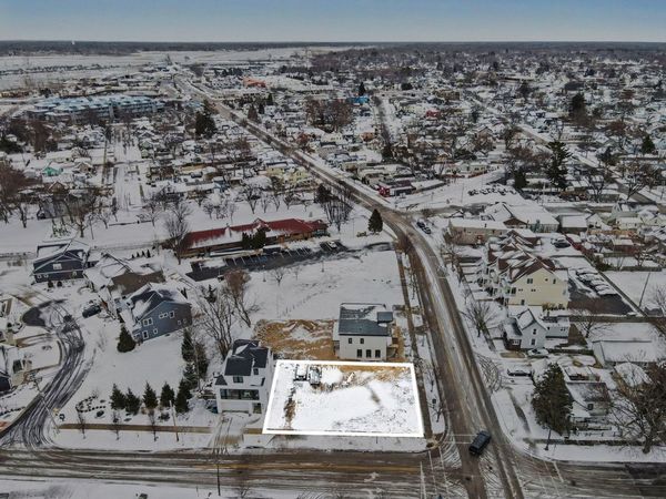 301 Jackson Street, Grand Haven, MI 49417