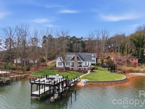 879 Kemp Road , Mooresville, NC 28117