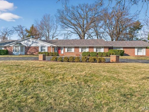 11549 Clayton Road, St Louis, MO 63131
