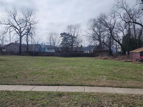 3315 Eminence Boulevard , St Louis, MO 63114