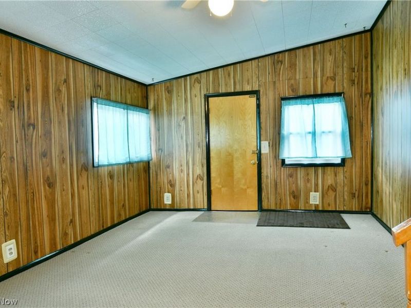 878 Ridge Road, Vienna, OH 44473 Photo 11