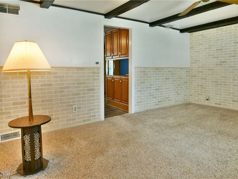 878 Ridge Road, Vienna, OH 44473 Photo 24