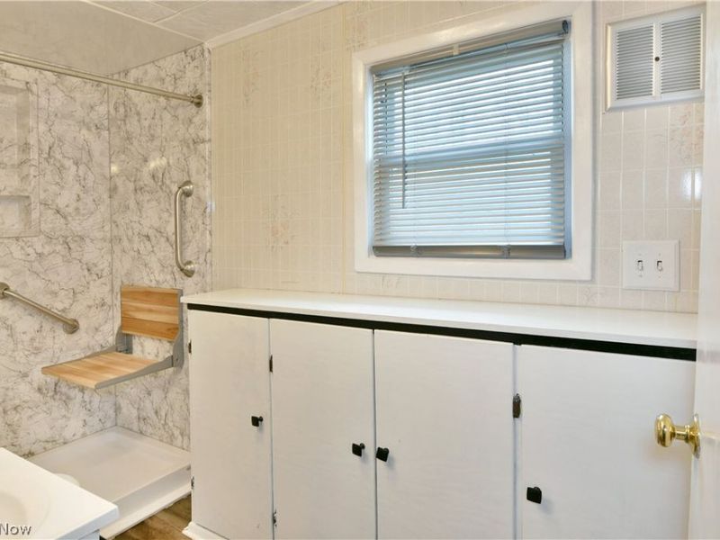 878 Ridge Road, Vienna, OH 44473 Photo 33