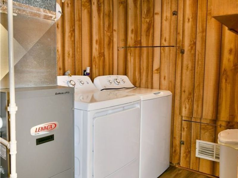 878 Ridge Road, Vienna, OH 44473 Photo 50