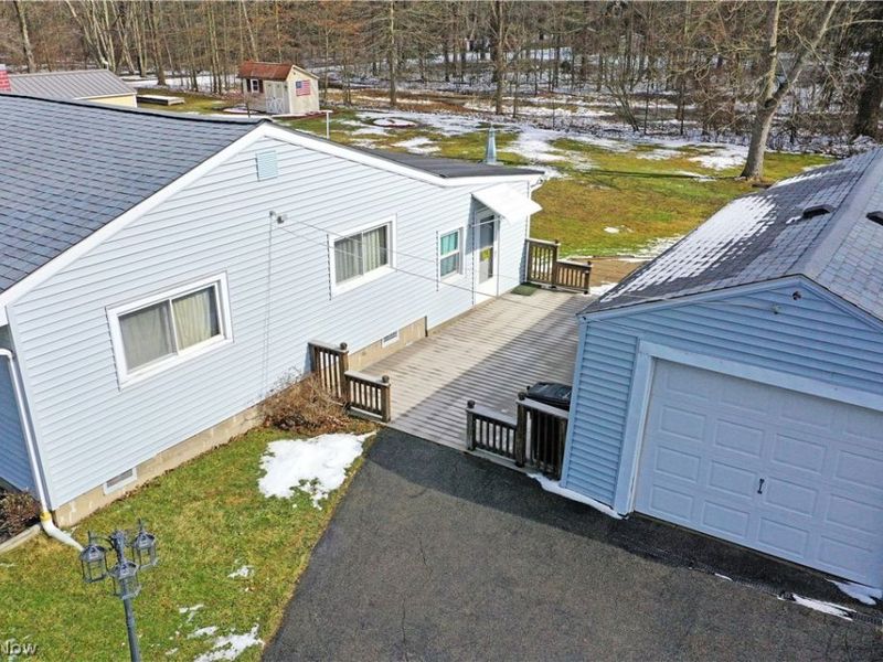 878 Ridge Road, Vienna, OH 44473 Photo 9