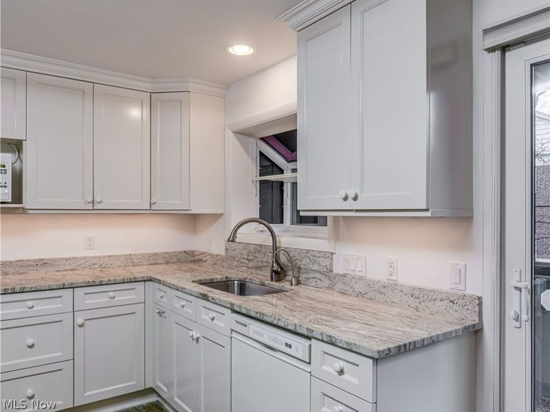 2675 Warrensville Center Road, Unit 2, Shaker Heights, OH 44122 Photo 12