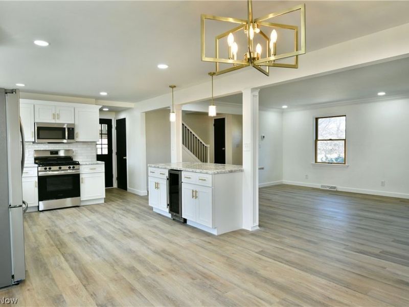 8351 Chesterton Drive, Youngstown, OH 44514 Photo 14