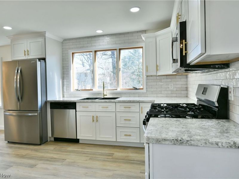 8351 Chesterton Drive, Youngstown, OH 44514 Photo 15